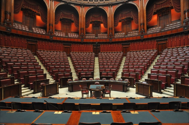 Camera dei deputati parlamento italiano for Numero deputati parlamento italiano