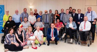 Foto di gruppo per il nuovo Esecutivo e per il Consiglio del Forum Europeo sulla Disabilità