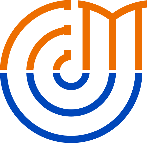 Logo della Università Euromediterranea che rappresenta una lettera E ed una lettera M stilizzate componenti la metà superiore di un cerchio che le comprende. La parte superiore, un semicerchio blu scuro, rappresenta il Mar Mediterraneo 