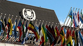 Bandiere dei Paesi membri dell'International Maritime Organization - IMO