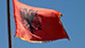 Bandiera Albanese colore rosso con l'aquila a due tese di colore nero