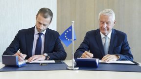 Firma del memorandum d'intesa tra Consiglio d'Europa e UEFA 