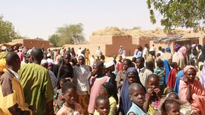 Il conflitto armato nel Nord del Mali ha costretto migliaia di persone a lasciare la propria casa per cercare rifugio in Paesi vicini come il Niger 