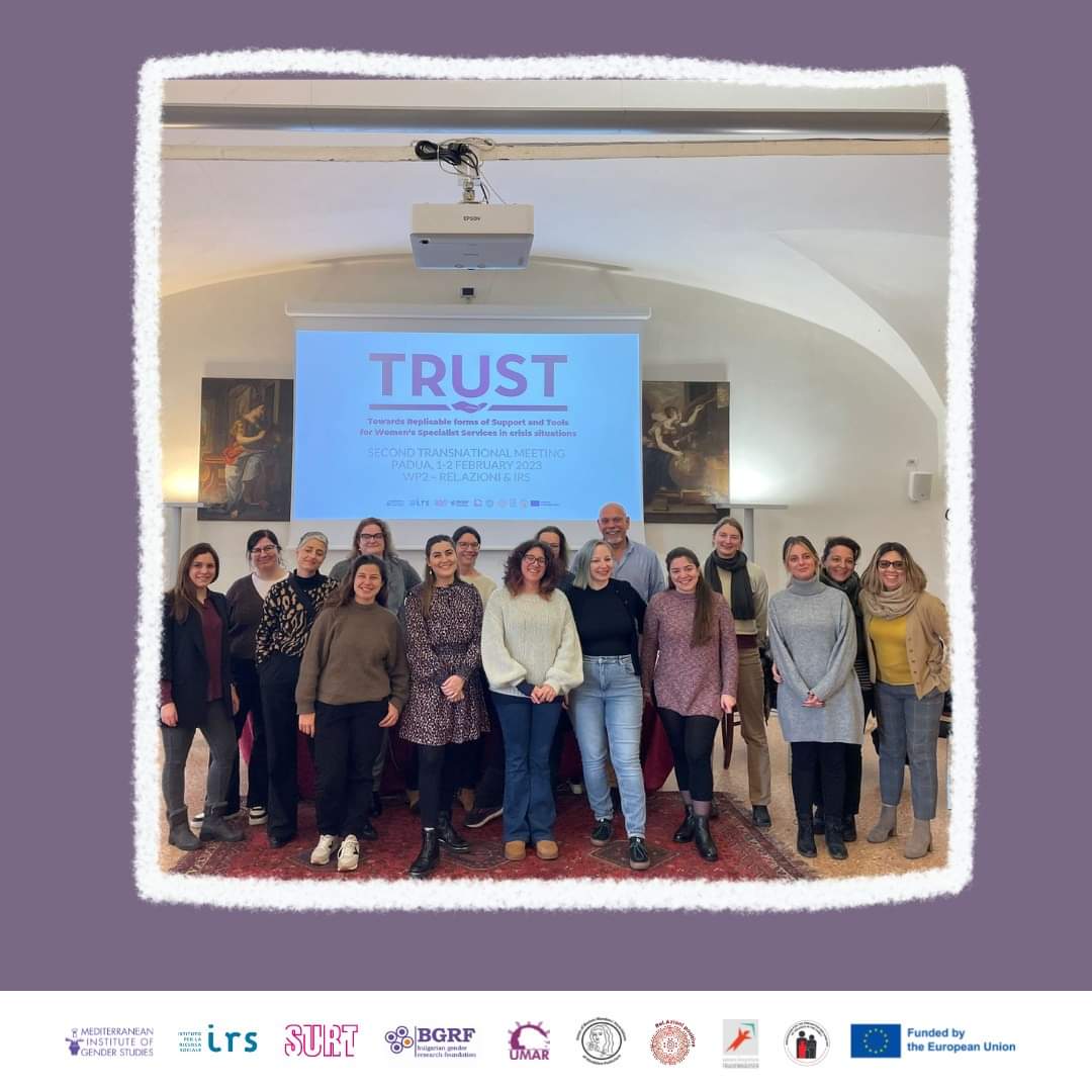 Secondo incontro di Peer Exchange all'interno progetto ”TRUST - Towards Replicable forms of Support and Tools in crisis situations”che si è tenuto a Padova l'1 e il 2 febbraio 2023. 
Questo progetto coinvolge Centri antiviolenza e centri di ricerca di altri 6 Paesi dell'Unione Europea: Portogallo, Bulgaria, Spagna, Austria, Grecia e Cipro. 
Insieme siamo impegnate/i nello studio dell'impatto del Covid-19 sulla violenza contro le donne e sul lavoro dei Centri antiviolenza. Facendo tesoro di quanto già messo in campo durante la crisi pandemica, l'obiettivo è quello di sviluppare nuove strategie, pratiche e strumenti in grado di rispondere in maniera sempre più efficace ai bisogni delle donne in situazioni di violenza, anche di fronte a nuove possibili emergenze.