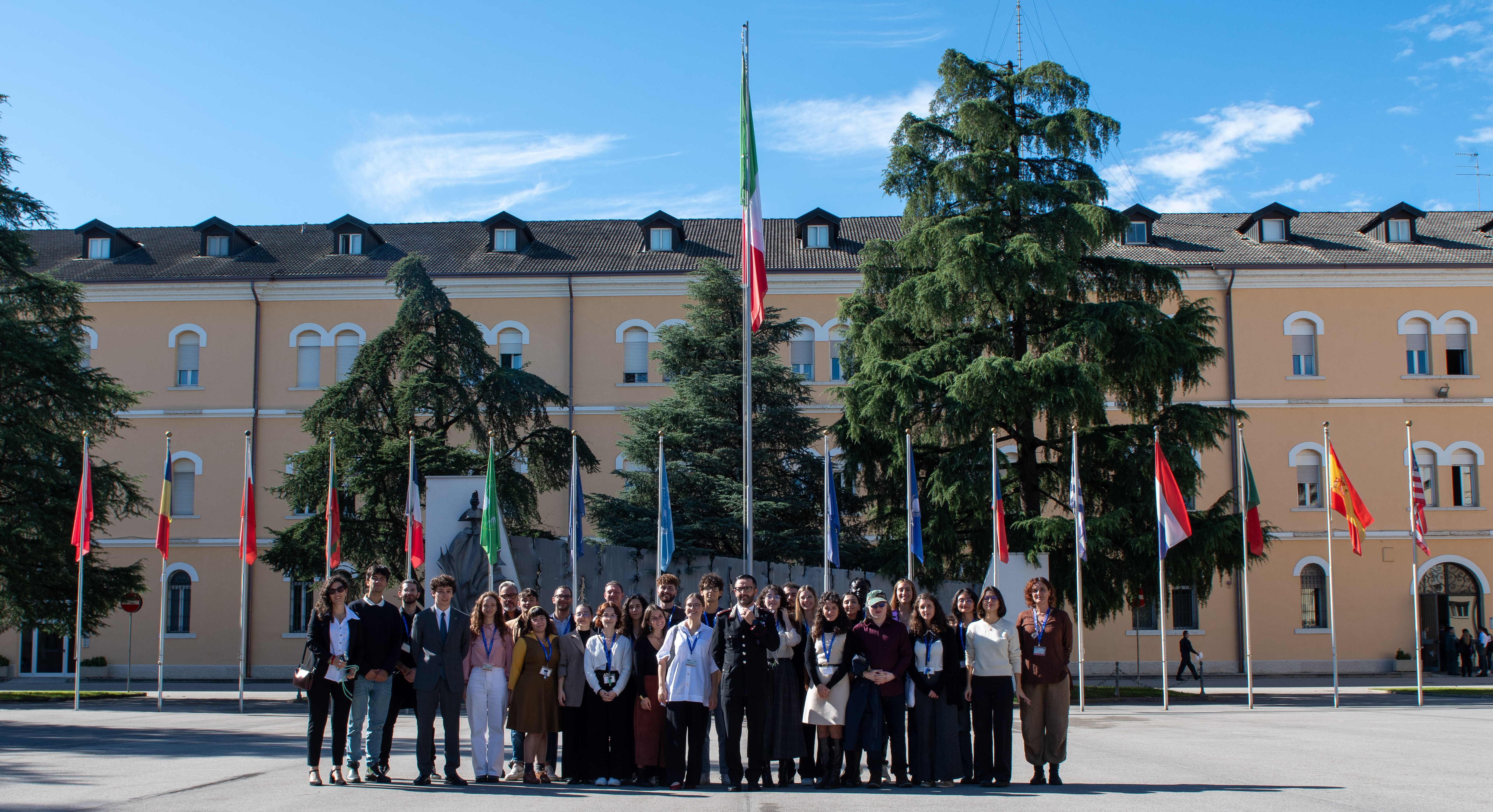 Studenti impegnati nella simulazione, Università di Padova: gli studenti della Laurea Magistrale in Human Rights and Multi-level Governance hanno partecipato alla simulazione dell’OSCE sulla Lotta alla Tratta degli Esseri Umani nella Regione Mediterranea, Vicenza, 7-11 ottobre 2024.