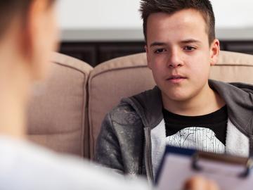 adobestock_ilike_teenage_counselling_web