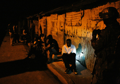 Un_patrols_Haiti_Slum