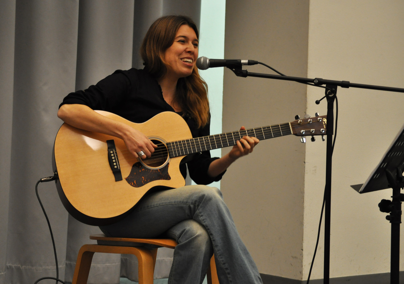 Erica Boschiero, cantautrice e cantastorie veneta, incontra gli studenti del corso di Relazioni internazionali dell’Università di Padova, Teatro Ruzante, 26 ottobre 2015