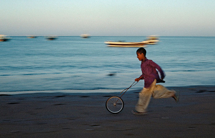 Boy-playing-in-Iran