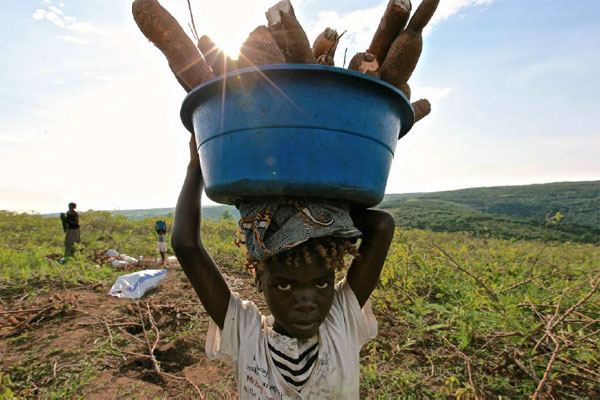 feeding-Congo