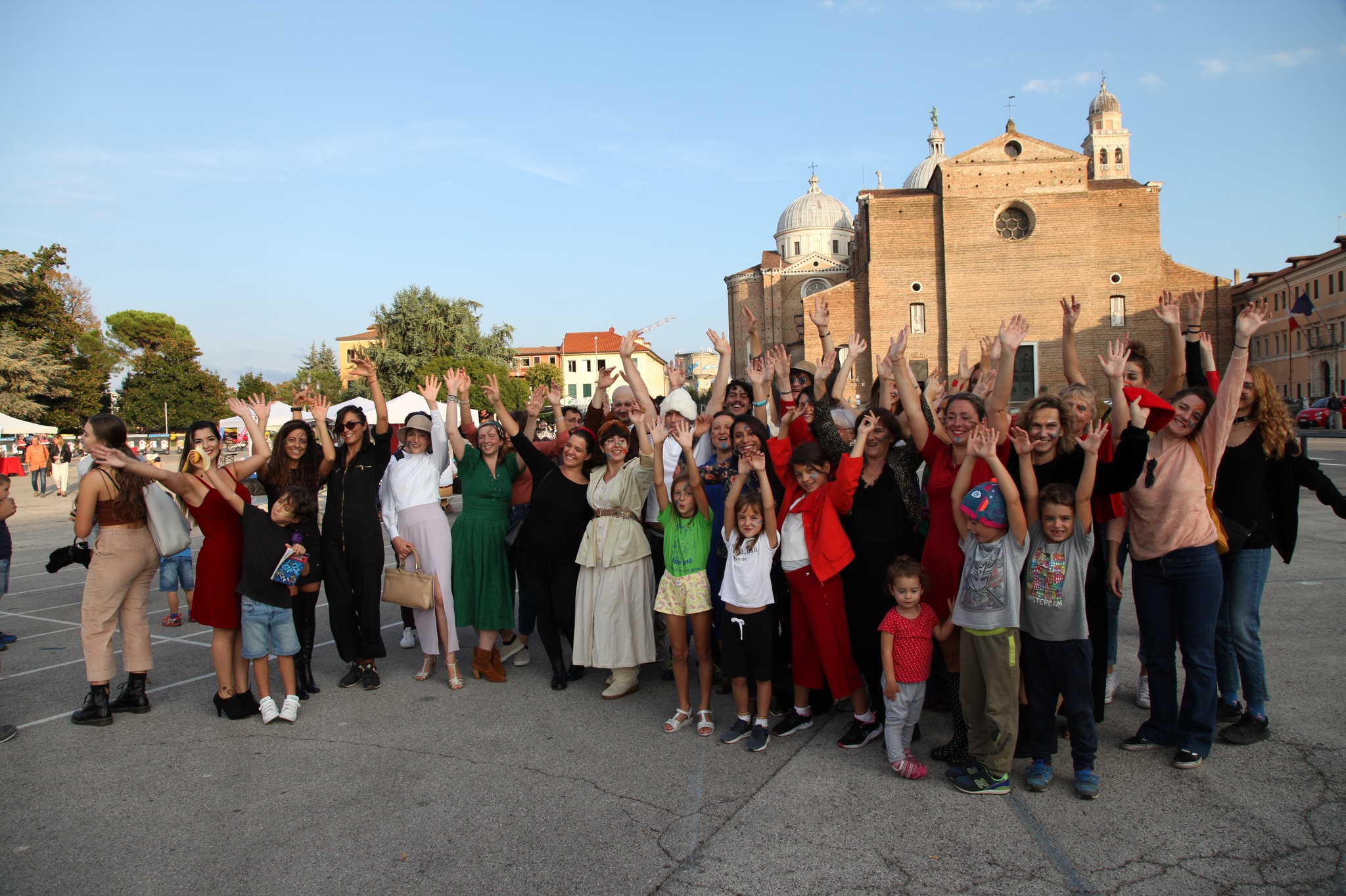 Sfiletica: sfilata del riuso durante la Festa del Recupero, in collaborazione con Legambiente, Prato della Valle, Padova, ottobre 2021