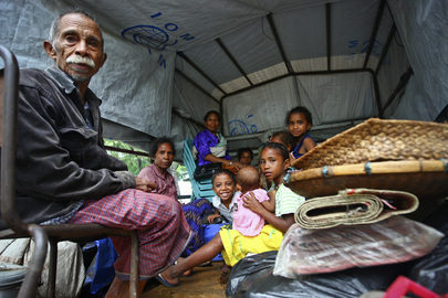 Internally_Displaced_Persons_Inside_Relocation_Vehicle