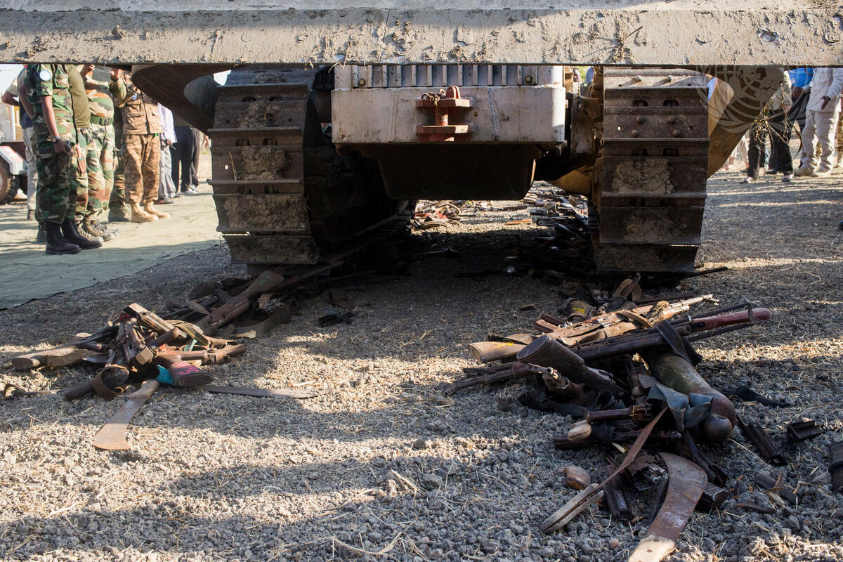 The UN Mission in South Sudan (UNMISS) and the UN Mine Action Service (UNMAS) destroyed weapons and ammunition recovered from civilians seeking refuge in the UNMISS base in Malakal, Upper Nile State. Some 134 weapons and 10,500 rounds of ammunition were disposed of in the exercise. A majority (108) of the confiscated weapons were AK 47/56 rifles. A view from the exercise of destruction of weapons.